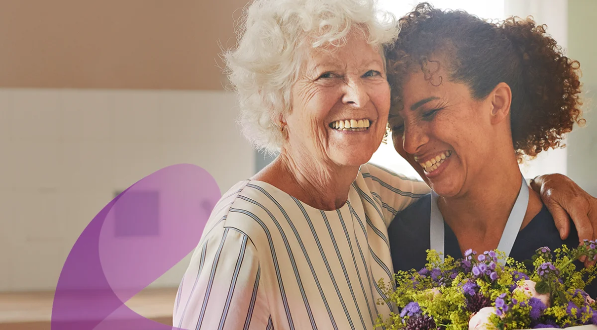 muž a žena sa usmievajú